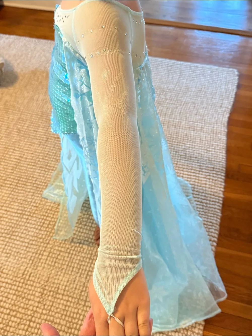 Chasing Fireflies Disney Frozen Ultimate Elsa Costume Sz 7 8 Long Dress w/ Train